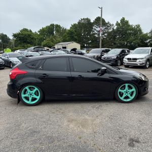 FORD FOCUS TITANIUM - 10