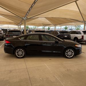 FORD FUSION SE - 9