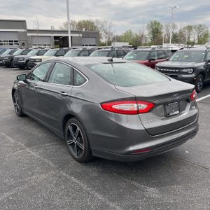 FORD FUSION SE - 5