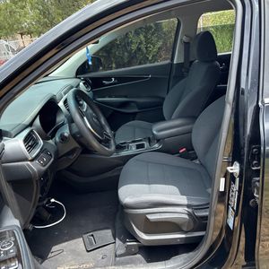 صورة مصغرة 31 لـ 2019 KIA SORENTO LX