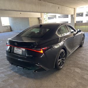 LEXUS IS 300 F SPORT DESIGN - 8