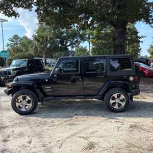 صورة 3 لـ 2017 JEEP WRANGLER UNLIMITED SAHARA