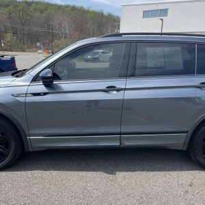 VOLKSWAGEN TIGUAN SE R-LINE BLACK 4MOTION - 4