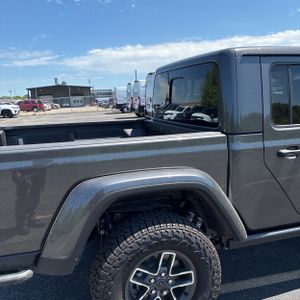 JEEP GLADIATOR MOJAVE X 4X4 - 9