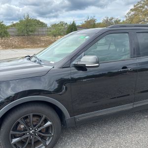 FORD EXPLORER XLT - 2