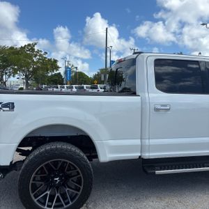 Ford F-250 Super Duty Lariat - 9