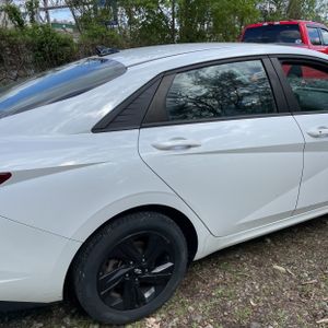 HYUNDAI ELANTRA SEL - 9