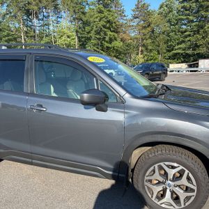 2023 Subaru FORESTER PREMIUM 缩略图 13