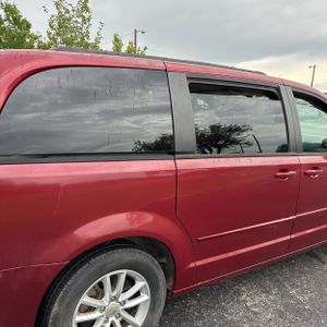 DODGE GRAND CARAVAN SXT - 9