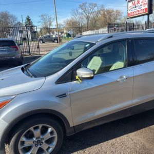 FORD ESCAPE TITANIUM - 2