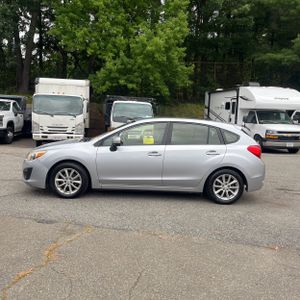 2012 Subaru IMPREZA 2.0I PREMIUM photo 3