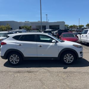 HYUNDAI TUCSON VALUE - 10