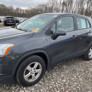 CHEVROLET TRAX LS - 2