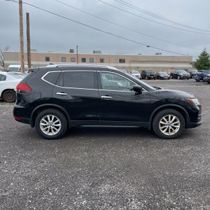 NISSAN ROGUE SV - 10