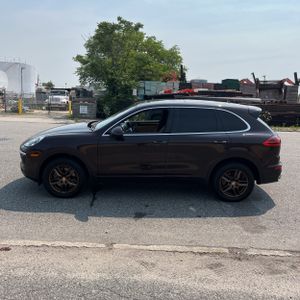 2016 Porsche CAYENNE BASE 照片 3