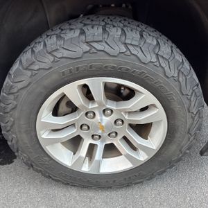 2016 Chevrolet SUBURBAN LS thumbnail 20