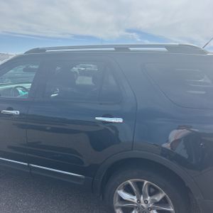 FORD EXPLORER XLT - 6