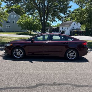 FORD FUSION SE - 3