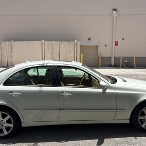 صورة 10 لـ 2007 Mercedes-BENZ E-CLASS