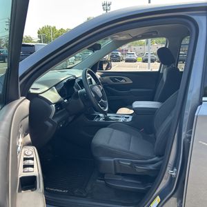 2019 Chevrolet TRAVERSE LS — миниатюра 31