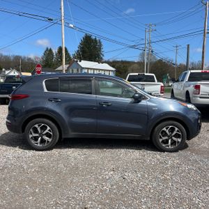 KIA SPORTAGE LX - 10