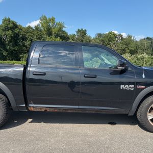2013 RAM 1500 SPORT 照片 11