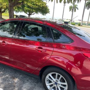 FORD FOCUS SE - 6