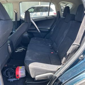 صورة 34 لـ 2018 Toyota RAV4 XLE
