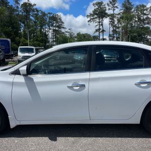 NISSAN SENTRA S - 4