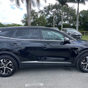 صورة 10 لـ 2024 KIA SPORTAGE EX