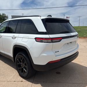 JEEP GRAND CHEROKEE ALTITUDE 4X4 - 6