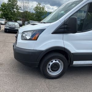 FORD TRANSIT 250 - 2