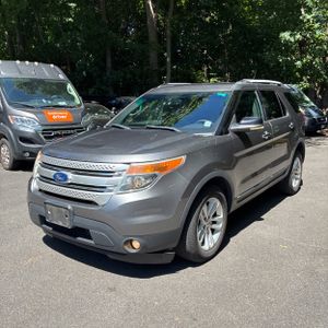FORD EXPLORER XLT - 1