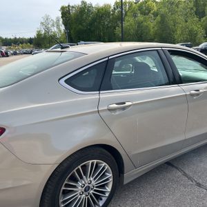 FORD FUSION SE - 9