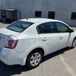 NISSAN SENTRA 2.0 - 9