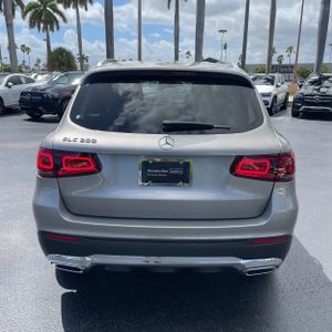 MERCEDES-BENZ GLC - 7