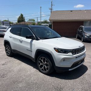 صورة 9 لـ 2025 JEEP COMPASS LIMITED