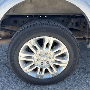 صورة مصغرة 19 لـ 2011 FORD F-150 PLATINUM