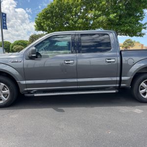 FORD F-150 XLT - 4