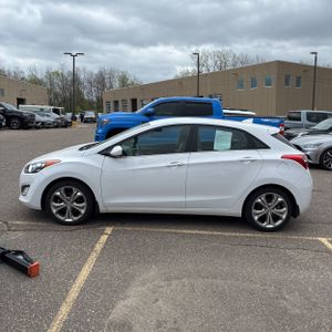 HYUNDAI ELANTRA GT BASE - 3