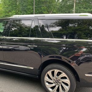 صورة 6 لـ 2024 Lincoln NAVIGATOR L RESERVE