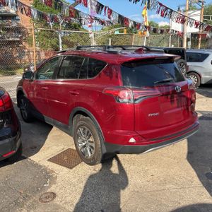 صورة 5 لـ 2018 Toyota RAV4 XLE