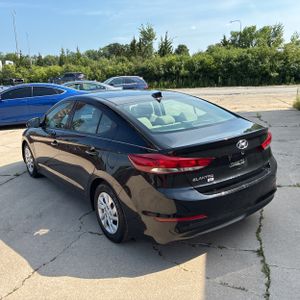 2018 Hyundai ELANTRA SE photo 5