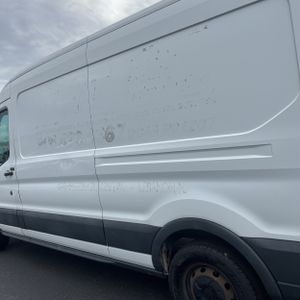 FORD TRANSIT 150 - 6