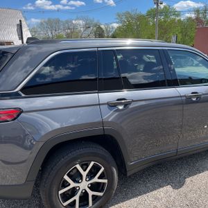 JEEP GRAND CHEROKEE LIMITED - 9