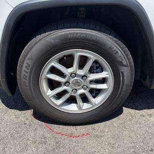 صورة مصغرة 17 لـ 2018 JEEP GRAND CHEROKEE LAREDO