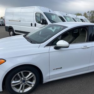 FORD FUSION HYBRID SE - 2