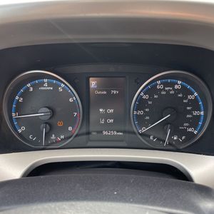 2017 Toyota RAV4 LE — миниатюра 38