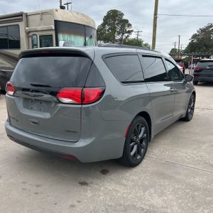 CHRYSLER PACIFICA LIMITED - 8