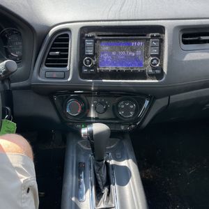صورة مصغرة 36 لـ 2016 Honda HR-V LX